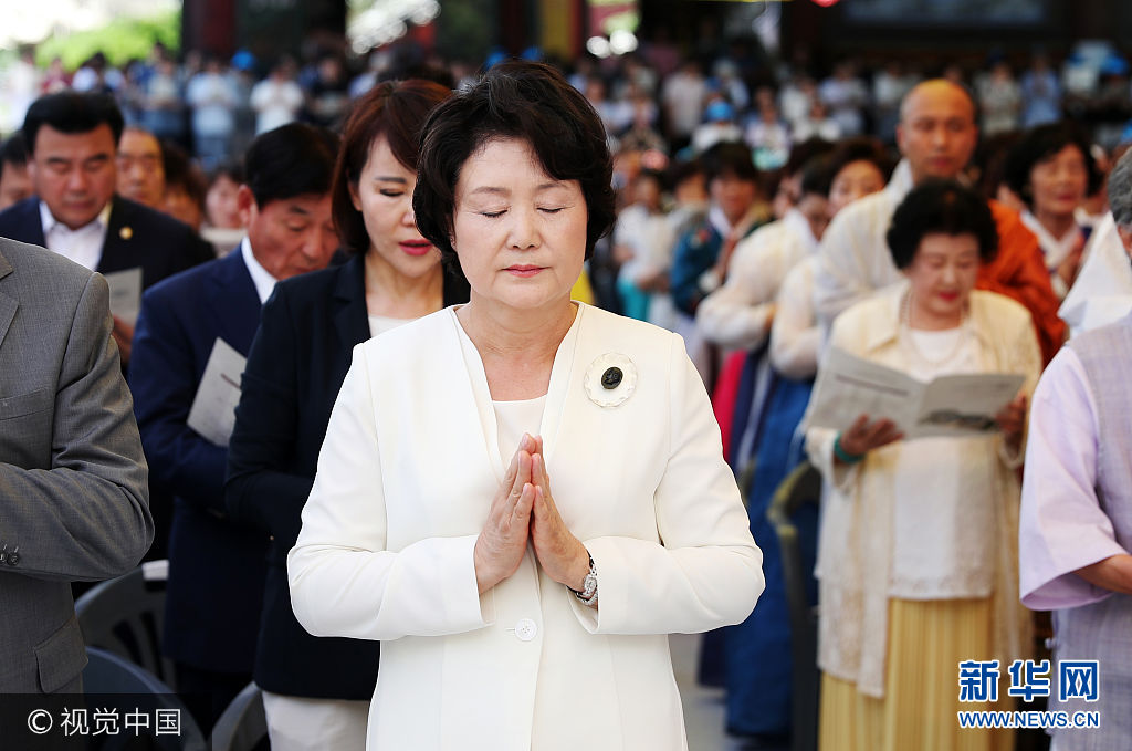 当地时间2017年7月25日，韩国首尔，韩国&ldquo;第一夫人&rdquo;金正淑出席奉恩寺传统文化体验馆竣工仪式。***_***
