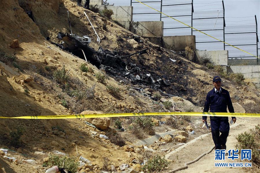 （国际）（2）阿尔及利亚一架直升机坠毁4人遇难 