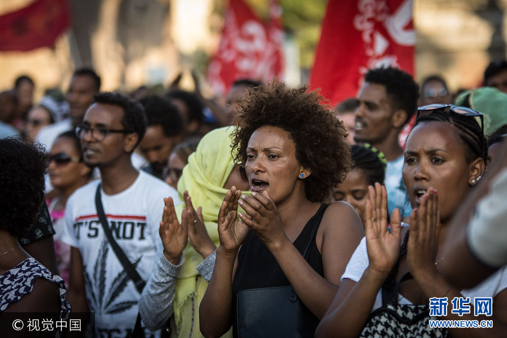 意大利难民持续聚集罗马抗议遭当局驱赶