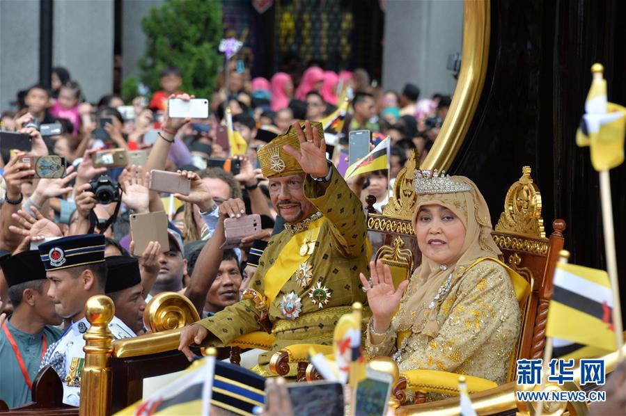 （国际）（1）文莱庆祝苏丹哈桑纳尔登基50周年