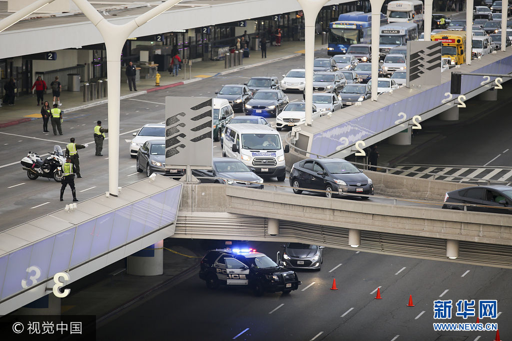 美國洛杉磯機場收到可疑行李 造成機場暫時關閉