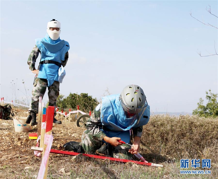（国际&middot;图文互动）（4）通讯：清除雷患　守护安宁&mdash;&mdash;中国赴黎维和部队&ldquo;蓝线&rdquo;扫雷