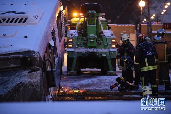 （國際）（9）莫斯科一公交車衝入地下通道致5人死亡