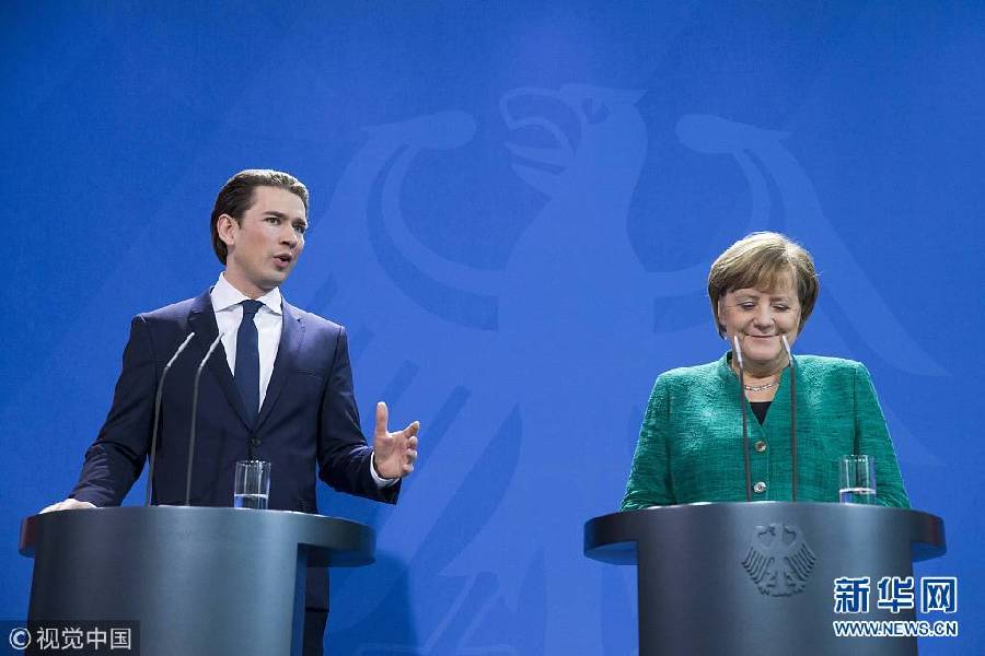 德国总理默克尔欢迎奥地利总理到访