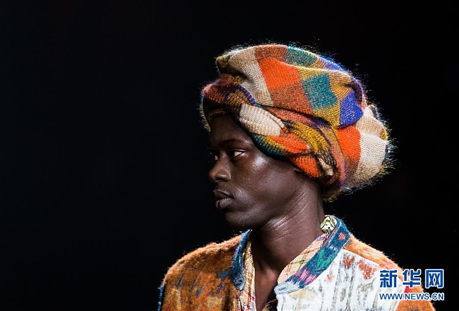 （国际）（6）米兰时装周：Missoni品牌发布秋冬男女装新品