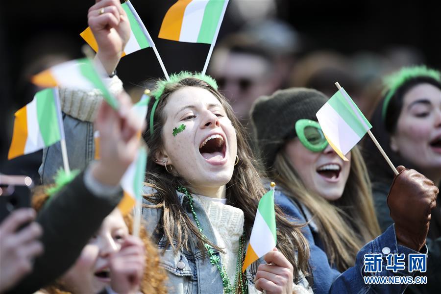 （国际）（5）纽约举行圣帕特里克节大游行