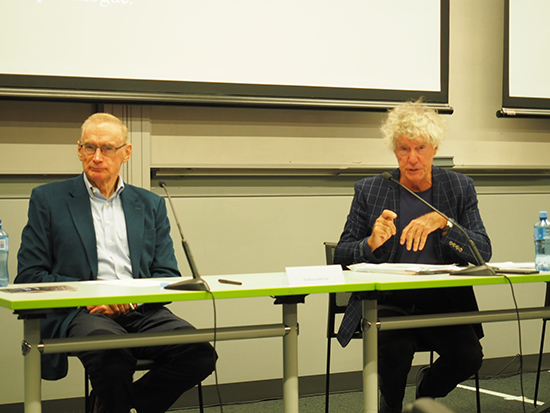 鲍勃·卡尔和约翰·基恩回答观众提问 （摄影 王一楠）