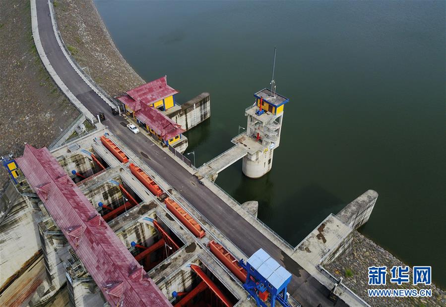 （国际&middot;图文互动）（2）通讯：中国企业让印尼百姓的梦想照进现实&mdash;&mdash;记中企承建加蒂格迪大坝