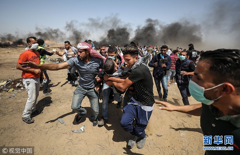 加沙回归大游行持续 大批巴勒斯坦民众受伤(