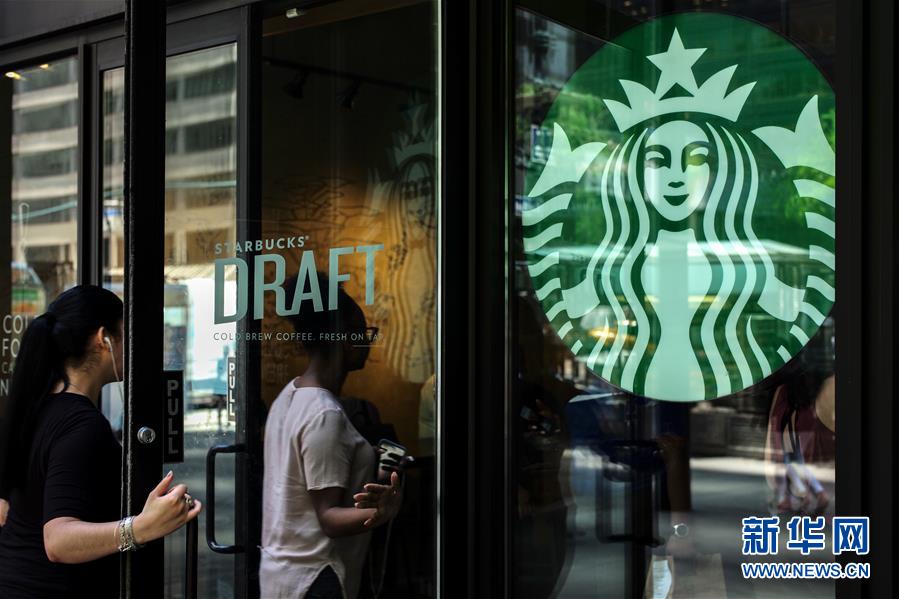 （国际）（1）星巴克展开反种族歧视培训 全美8000家门店停业半天