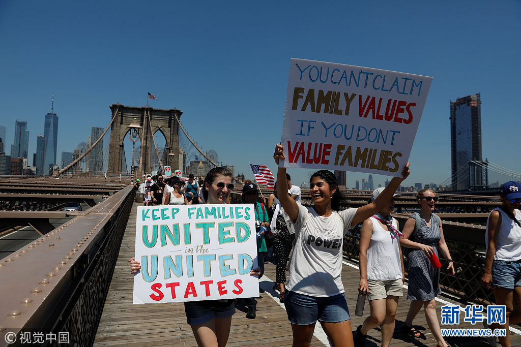 美国民众游行抗议特朗普移民政策