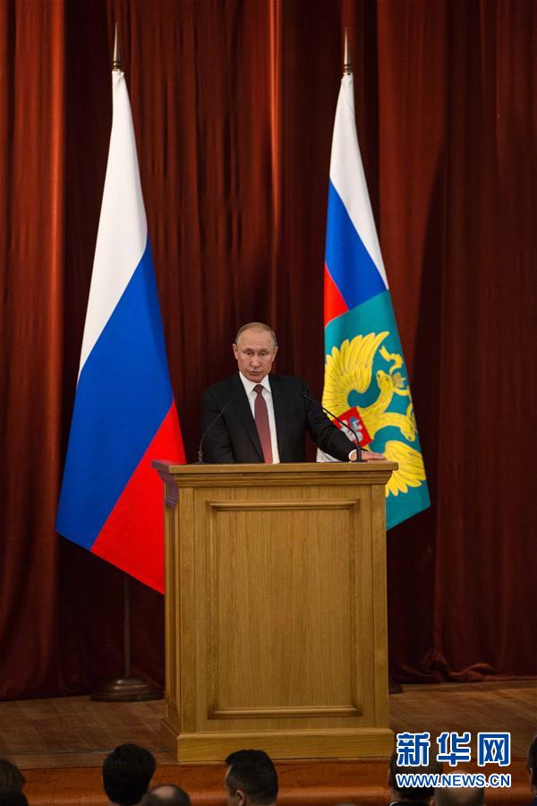 （XHDW）（2）普京：与特朗普的会晤总体上是成功的