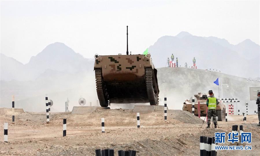 （军事）（4）&ldquo;国际军事比赛&mdash;&mdash;2018&rdquo;中国承办的&ldquo;苏沃洛夫突击&rdquo;步战车组比赛在库尔勒开赛