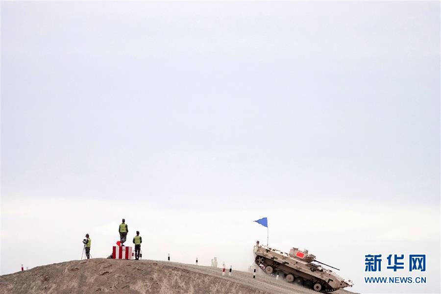 （军事）（6）&ldquo;国际军事比赛&mdash;&mdash;2018&rdquo;中国承办的&ldquo;苏沃洛夫突击&rdquo;步战车组比赛在库尔勒开赛