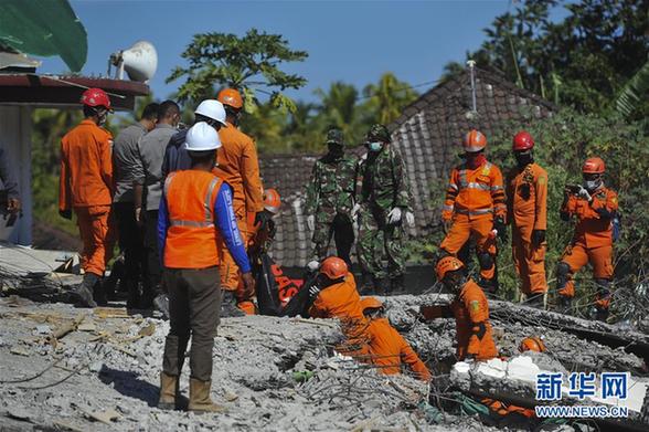 （国际）（1）印尼龙目岛地震死亡人数上升至98人