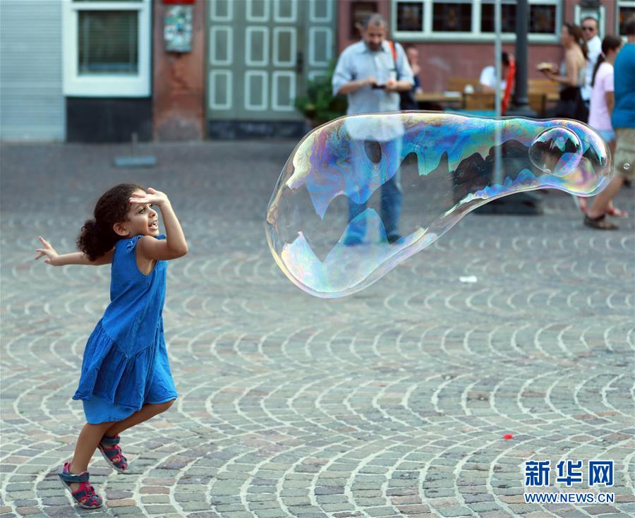 （国际）（3）法兰克福举办&ldquo;美因河节&rdquo;