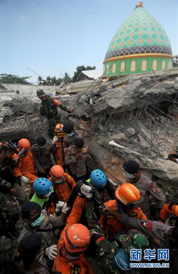 （国际）（11）印尼龙目岛地震死亡人数升至131人