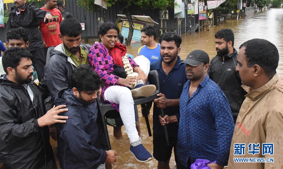 （国际）（1）印度喀拉拉邦5月底以来洪灾已致300多人死亡