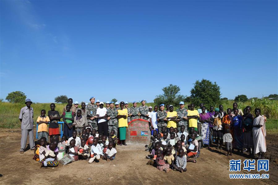 （国际·图文互动）（3）通讯：“你们是南苏丹人民真挚的朋友！”——中国维和步兵营修缮南苏丹小学校舍获赞  