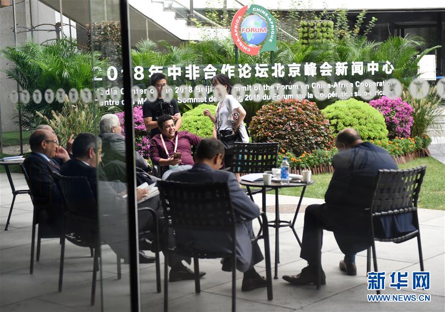 (中非合作论坛·图文互动)(6)“北京准备好了!”——北京市委常委、常务副市长张工就中非合作论坛北京峰会服务保障情况答新华社记者问