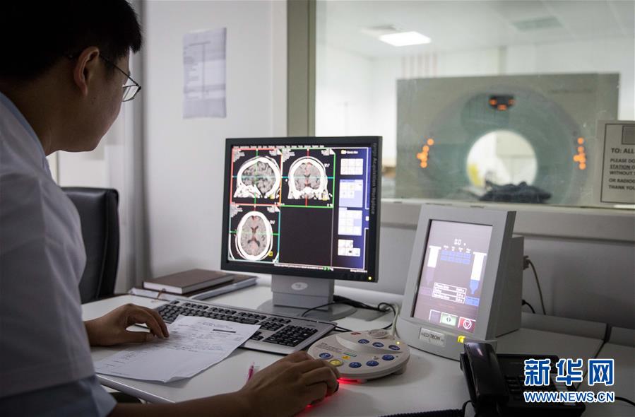 永不离开的影像专家--记中国医师为塞舌尔编