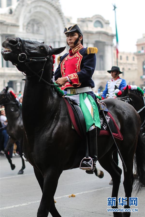 （国际）（4）墨西哥举行阅兵庆祝独立日