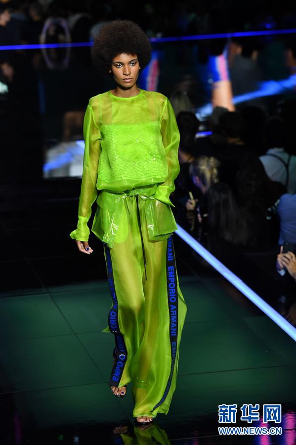 （国际）（2）米兰时装周：安普里奥&middot;阿玛尼发布2019春夏新品