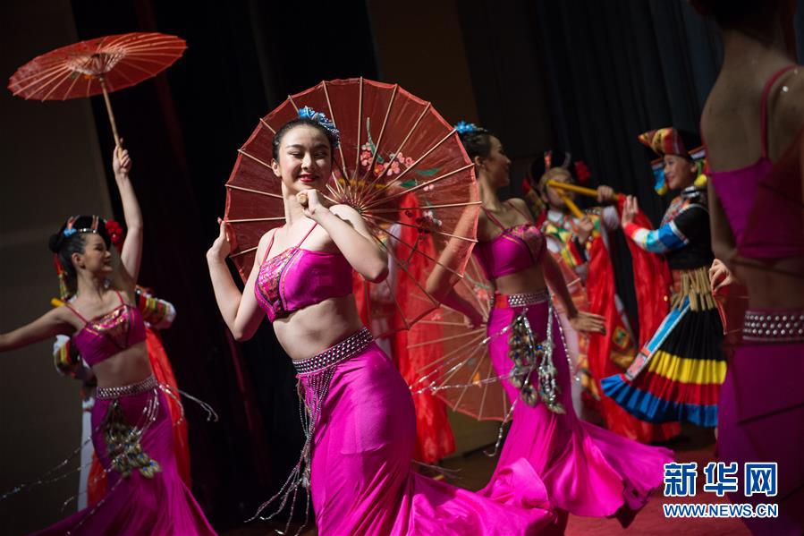 （国际）（3）云南歌舞中秋夜闪耀开罗