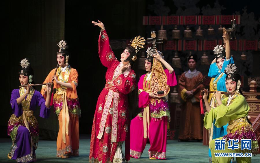 （国际）（2）中国国家京剧院英国上演《太真外传》