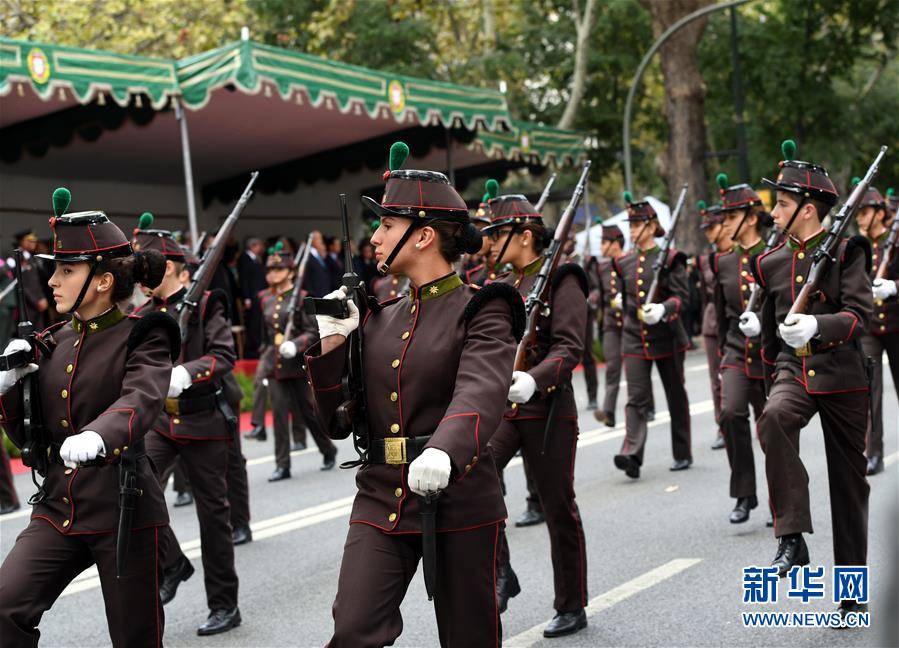 （国际）（4）葡萄牙举行盛大阅兵式纪念一战结束100周年