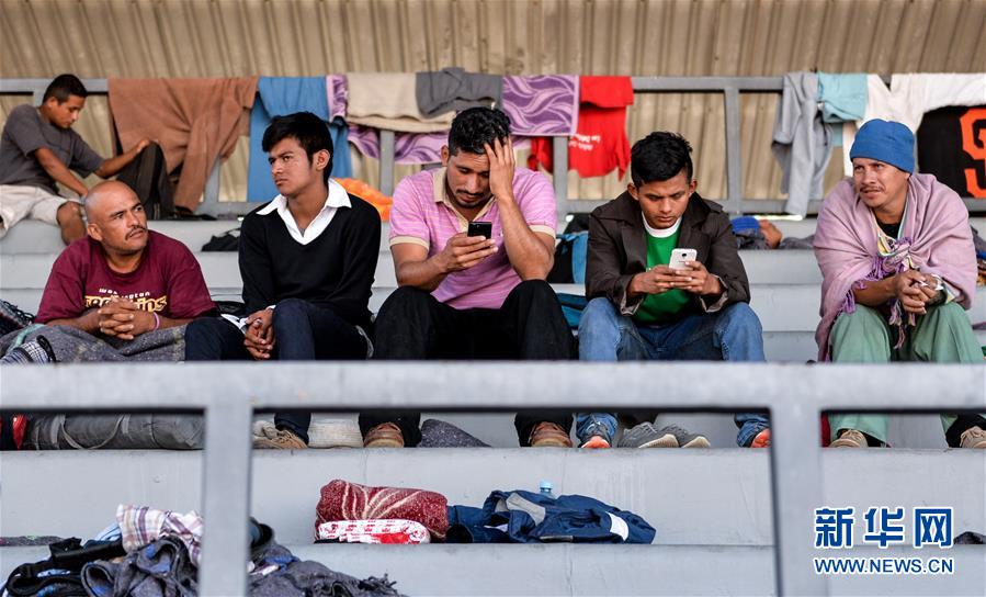 （XHDW）（3）大批中美洲移民抵达墨西哥城