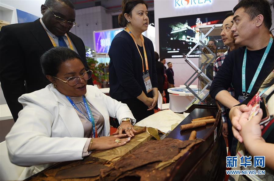 （新华全媒头条&middot;图文互动）（8）共享中国机遇 共创美好未来&mdash;&mdash;聆听首届中国国际进口博览会上的开放发展奏鸣曲  