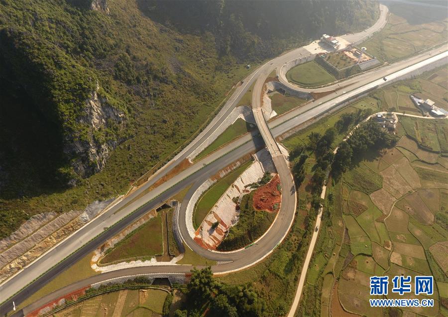 （社会）（5）中越边境靖西至龙邦高速公路预计年底通车