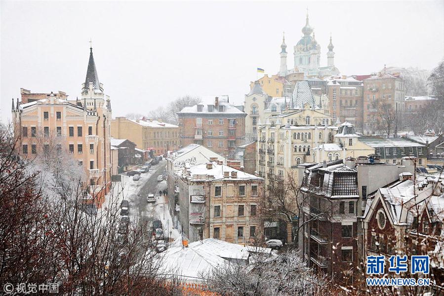 乌克兰基辅迎来降雪