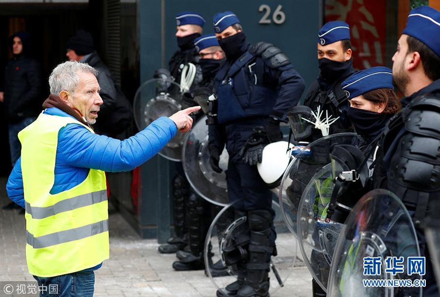 愈演愈烈!法国“黄背心”抗议示威运动扩散至欧洲多国