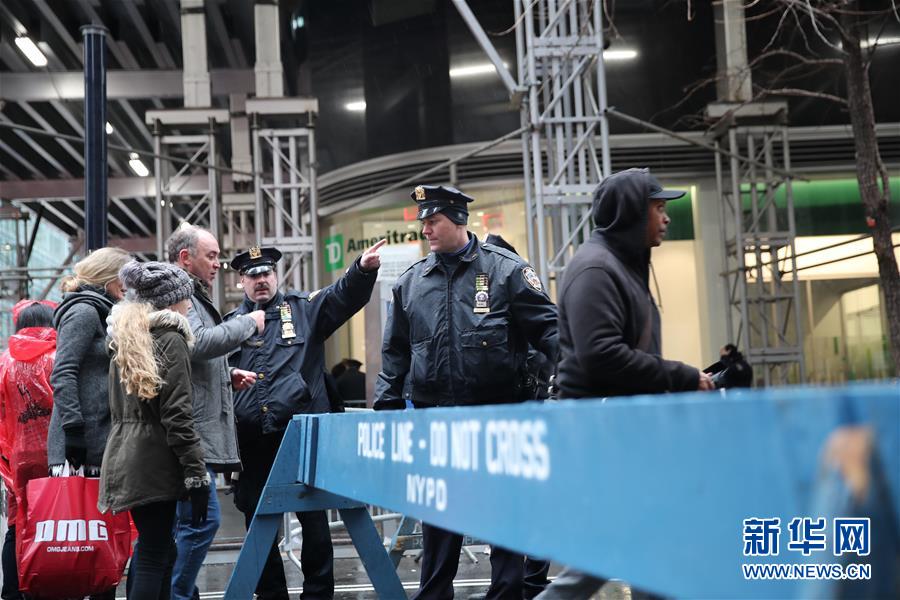 （国际）（1）纽约时报广场跨年庆祝活动加强安保