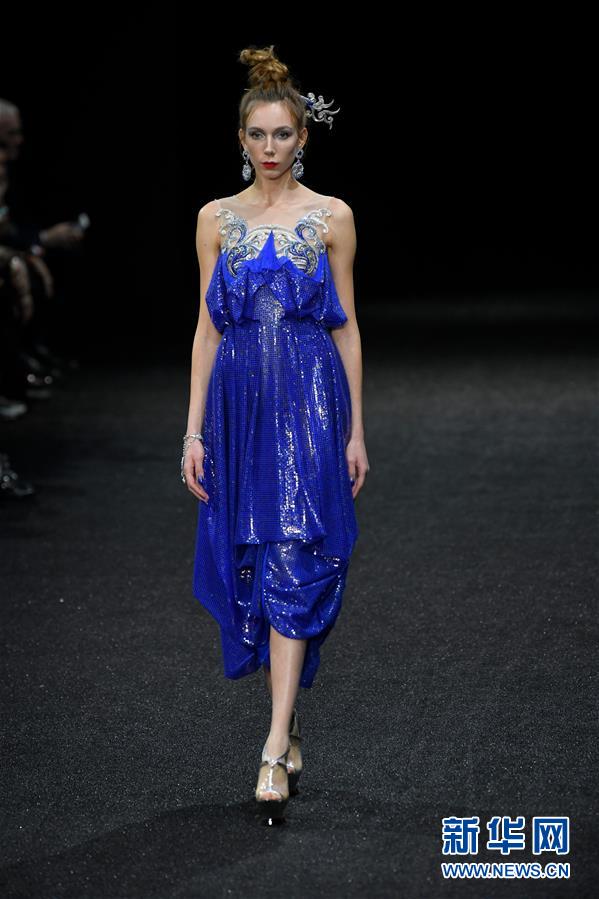（国际）（6）巴黎高级定制时装周&mdash;&mdash;郭培展示新品时装
