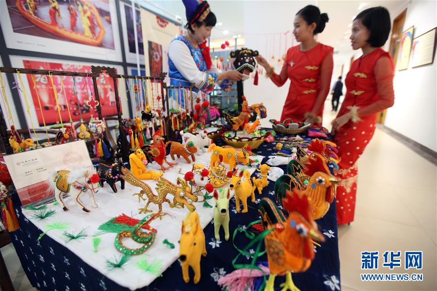 （国际）（10）&ldquo;中国红&rdquo;海外闪烁 庆春节年味正浓