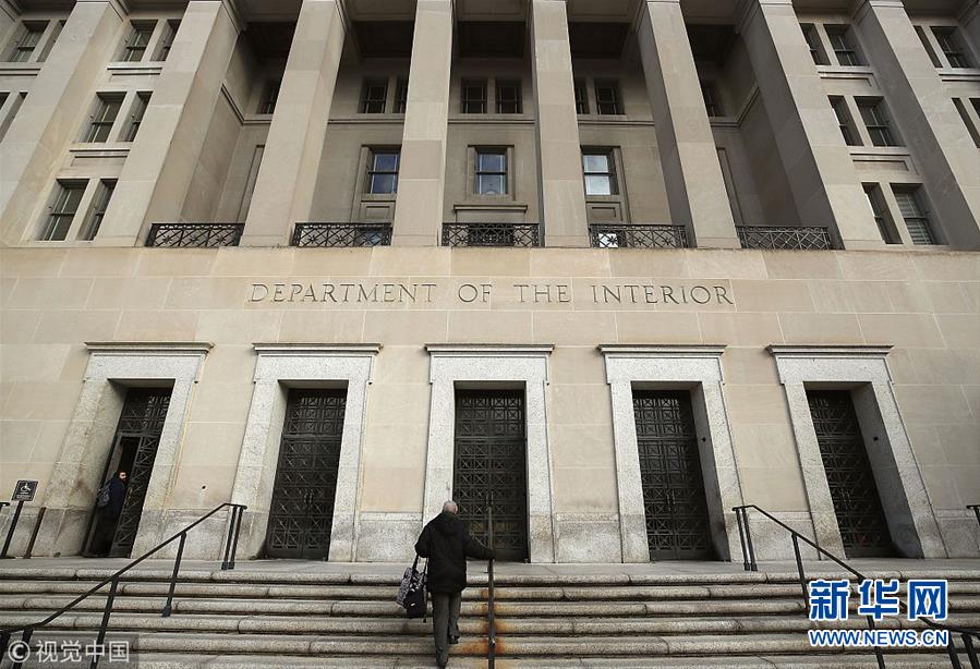 美国政府暂时开门3周 约80万雇员重返工作岗