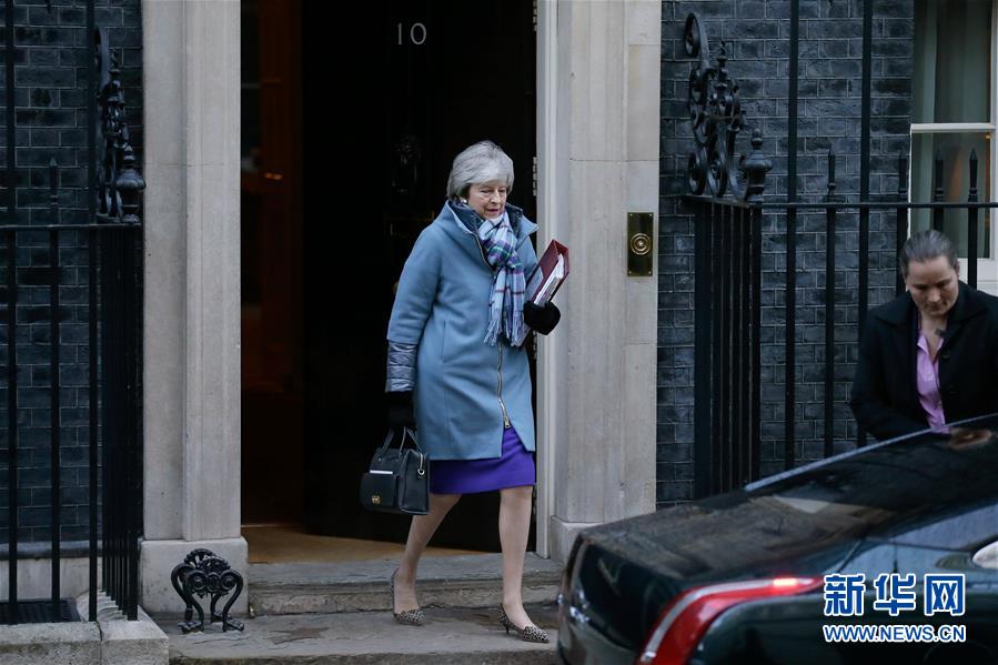 （国际）（3）特雷莎·梅前往议会进行首相问答