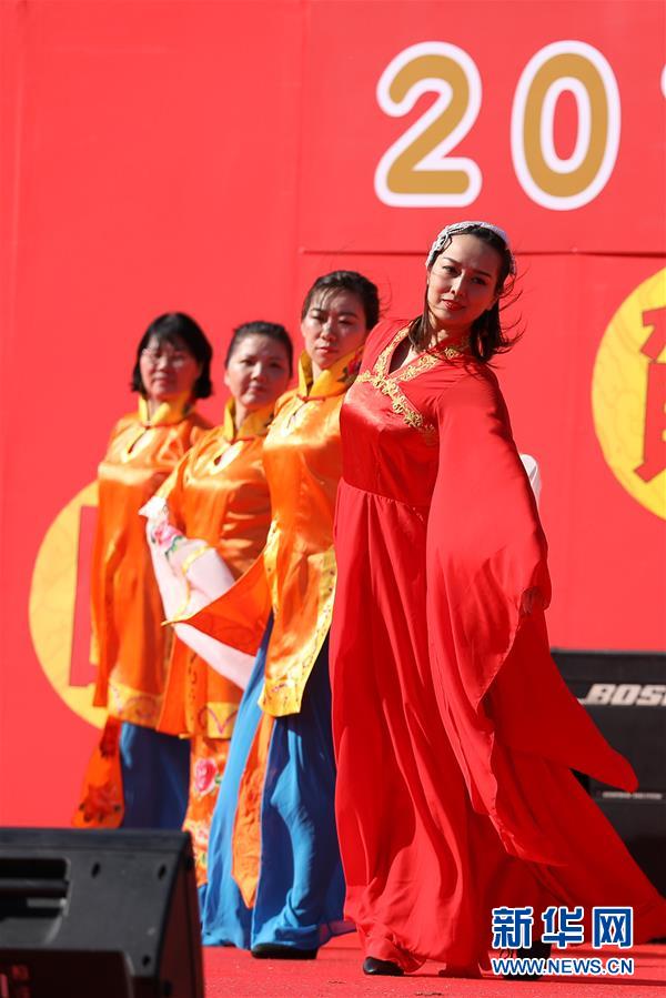 （国际&middot;图文互动）（6）欢乐贺新春　共祝祖国好&mdash;&mdash;海外华侨华人和留学生庆祝春节