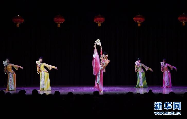 (国际·图文互动)(2)“中国年”在美国马里兰州首府受热捧