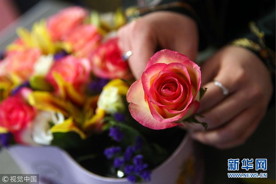 国际妇女节将至 俄罗斯鲜花市场火爆 - 新闻频