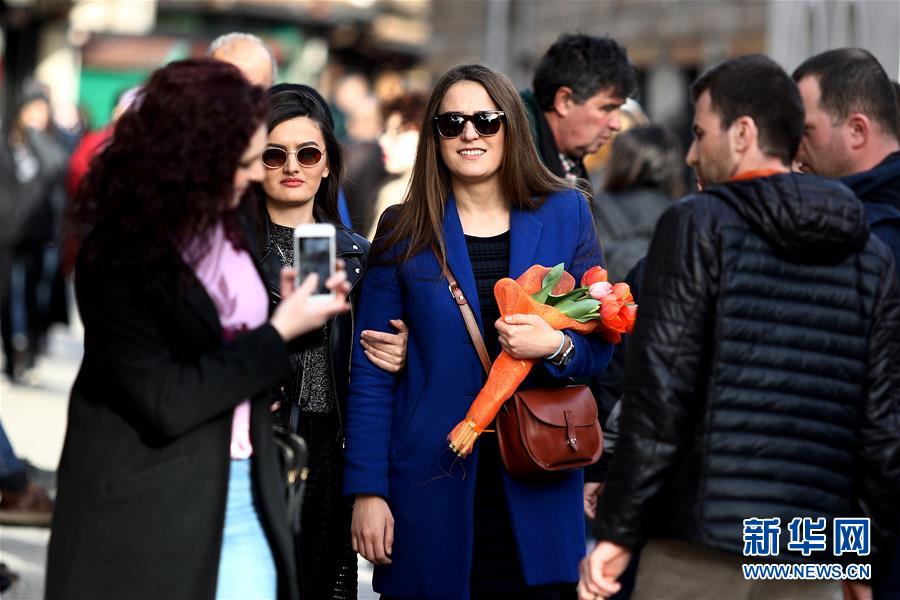 （国际）（2）萨拉热窝：鲜花迎接妇女节