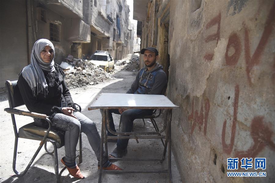 （国际·图文互动）（7）通讯：叙利亚危机爆发8周年：废墟中“疗伤”的东古塔
