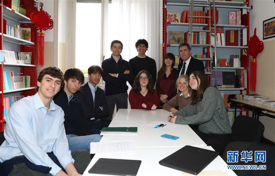 （国际&middot;出访配合&middot;图文互动）（1）通讯：我们的梦想里一定有中国&mdash;&mdash;意大利罗马国立住读学校师生热议习近平主席回信