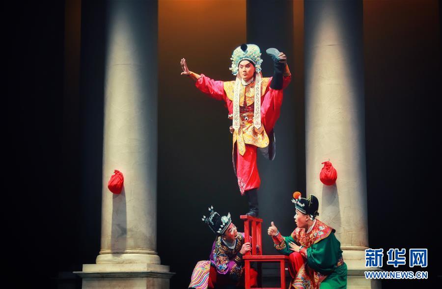（習近平出訪配合稿·圖文互動）（2）通訊：當中國京劇遇上意大利歌劇——人文交流助力中意兩國民心相通