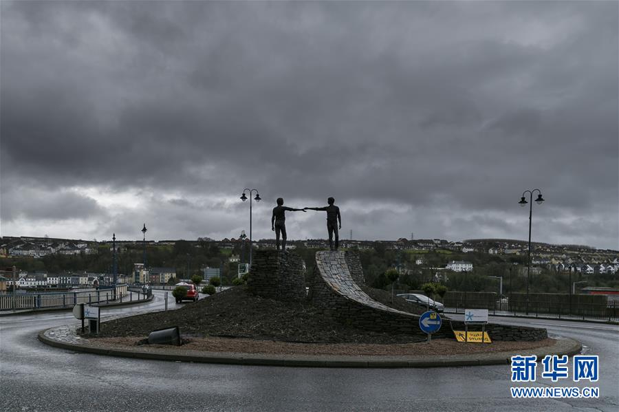 （国际&middot;图文互动）（5）通讯：一条边界线引发&ldquo;脱欧&rdquo;困境&mdash;&mdash;穿越英国北爱地区与爱尔兰共和国边界线