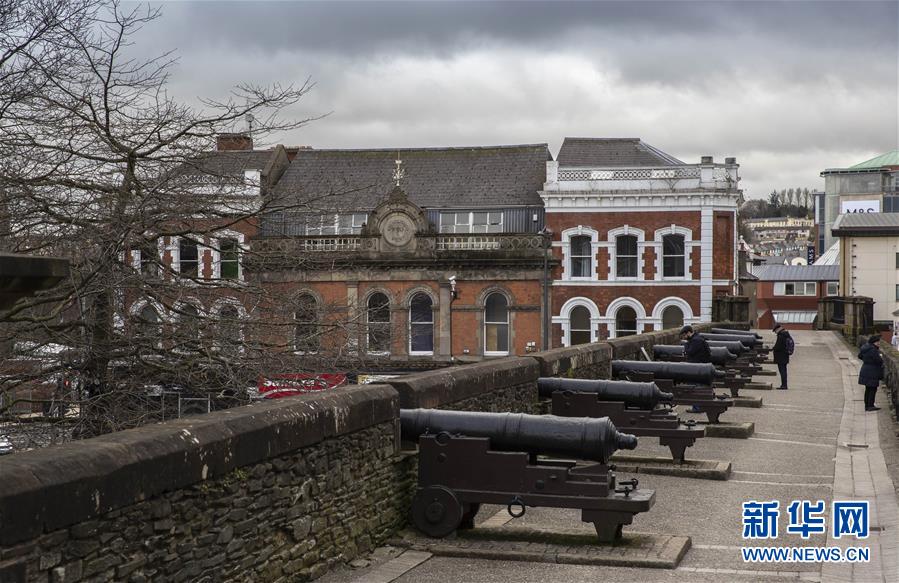 （国际&middot;图文互动）（8）通讯：一条边界线引发&ldquo;脱欧&rdquo;困境&mdash;&mdash;穿越英国北爱地区与爱尔兰共和国边界线