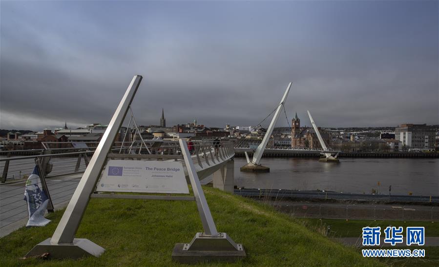 （国际&middot;图文互动）（10）通讯：一条边界线引发&ldquo;脱欧&rdquo;困境&mdash;&mdash;穿越英国北爱地区与爱尔兰共和国边界线